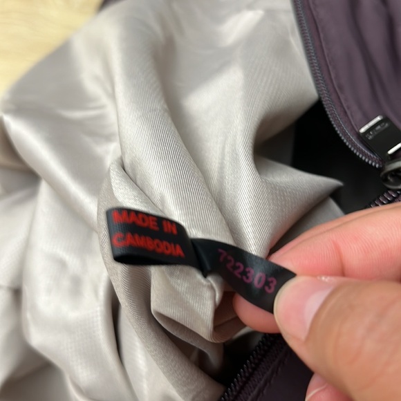 TUMI - Voyageur Just In Case Tote - Deep Plum - Picture 11 of 11